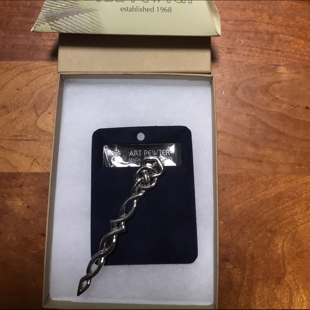 Art Pewter Scottish Pin (kilt), Made in Scotland